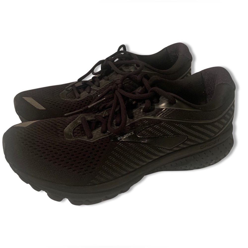 Brooks Ghosts 12 Women’s Black Running Shoes 10.5 W